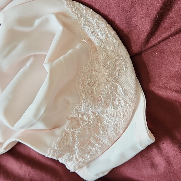 Olga Bra - Picture 3 of 6